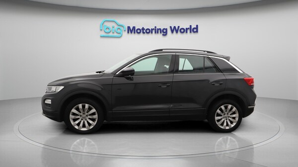 Used Volkswagen T-Roc 2020 for sale - 76239531: Photo 5