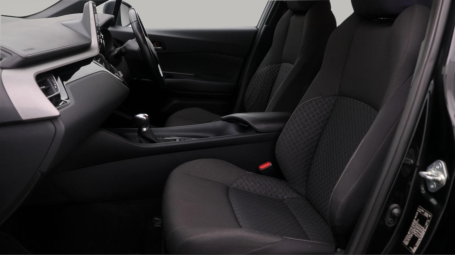 Used Toyota C-HR 2023 for sale - 77355099: Photo 14