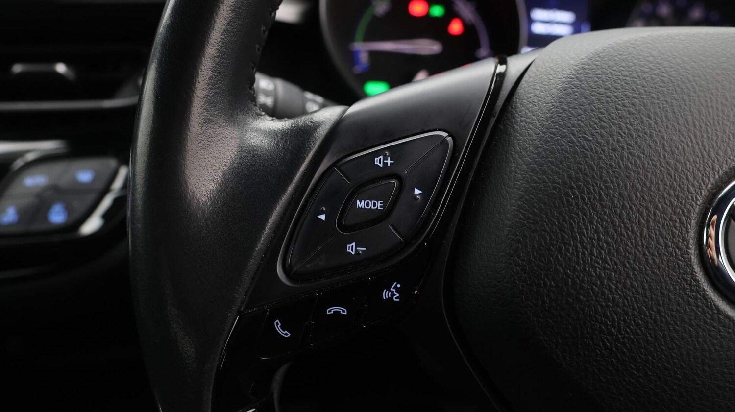 Used Toyota C-HR 2023 for sale - 77355099: Photo 22