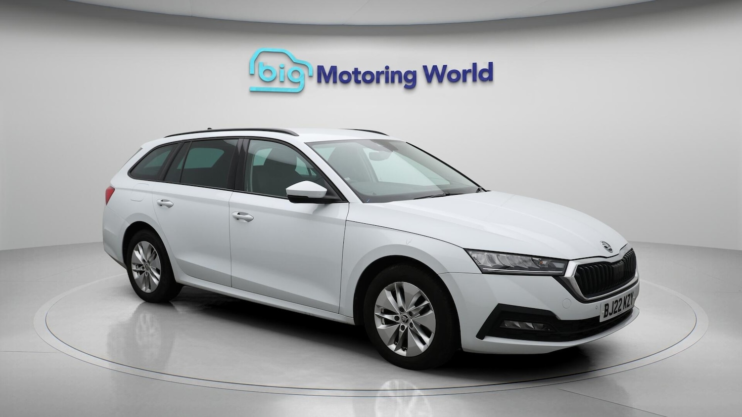Used Skoda Octavia 2022 for sale - 76513285: Photo 2