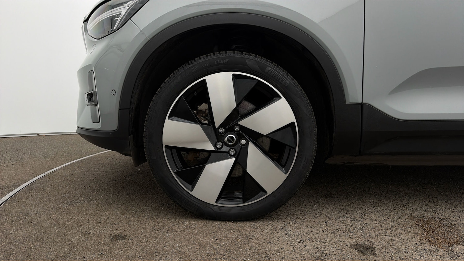 Used Volvo XC40 2024 for sale - 78112432: Photo 17