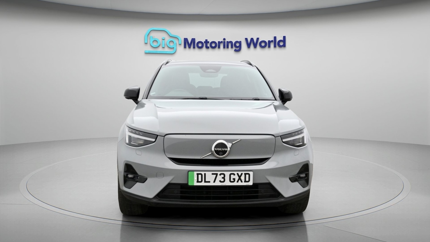 Used Volvo XC40 2024 for sale - 78112432: Photo 2