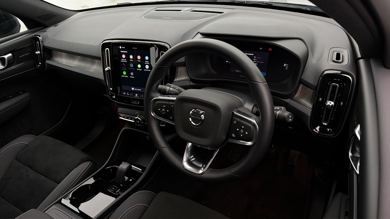 Used Volvo XC40 2024 for sale - 78112432: Photo 9