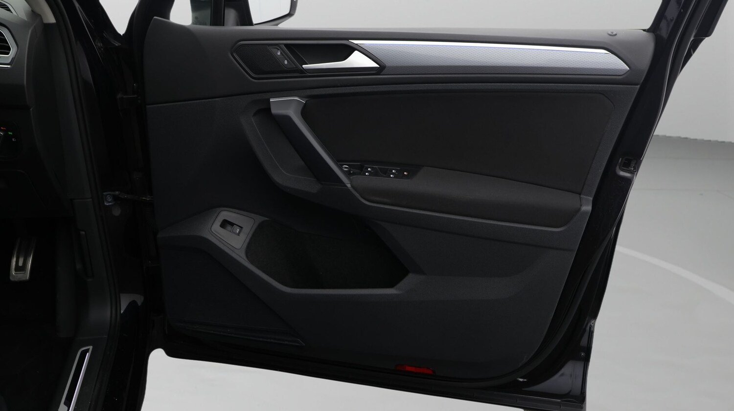 Used Volkswagen Tiguan for sale - 77802225: Photo 15