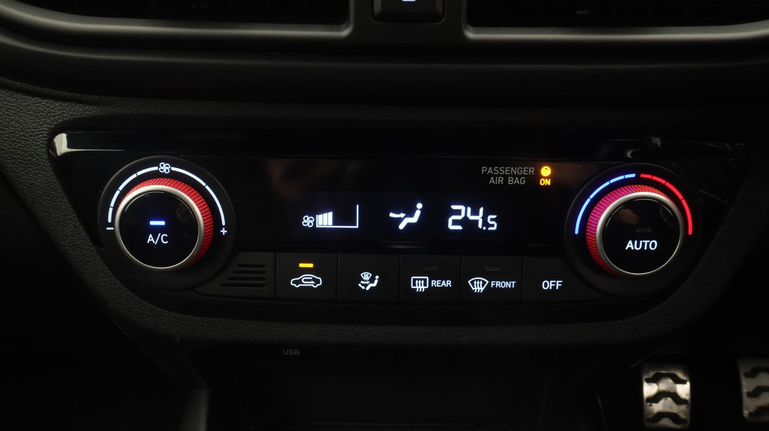 Used Hyundai i10 2022 for sale - 76809208: Photo 12