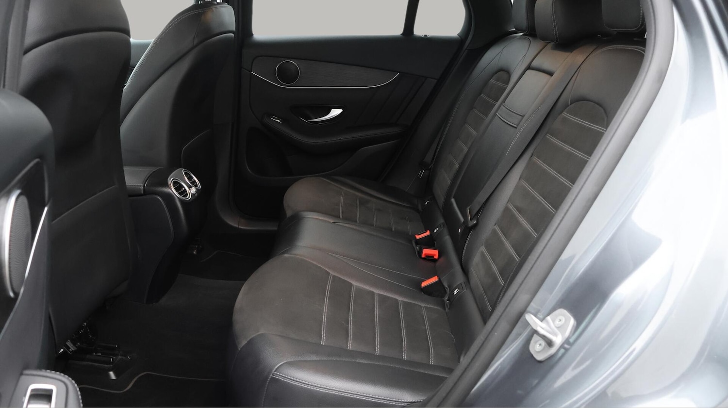 Used Mercedes-Benz GLC 2020 for sale - 76433070: Photo 17