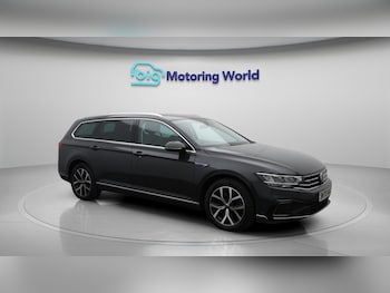 Used Volkswagen Passat 2020 for sale - 75600877: Photo