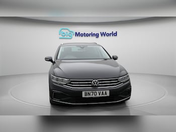 Used Volkswagen Passat 2020 for sale - 75600877: Photo