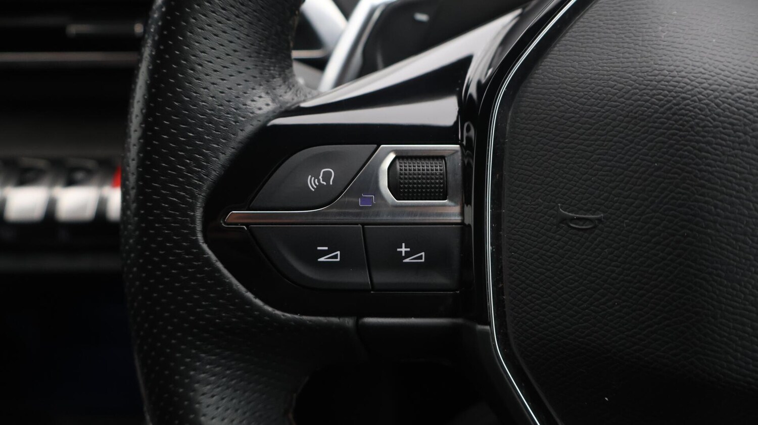 Used Peugeot 3008 2021 for sale - 76295405: Photo 23