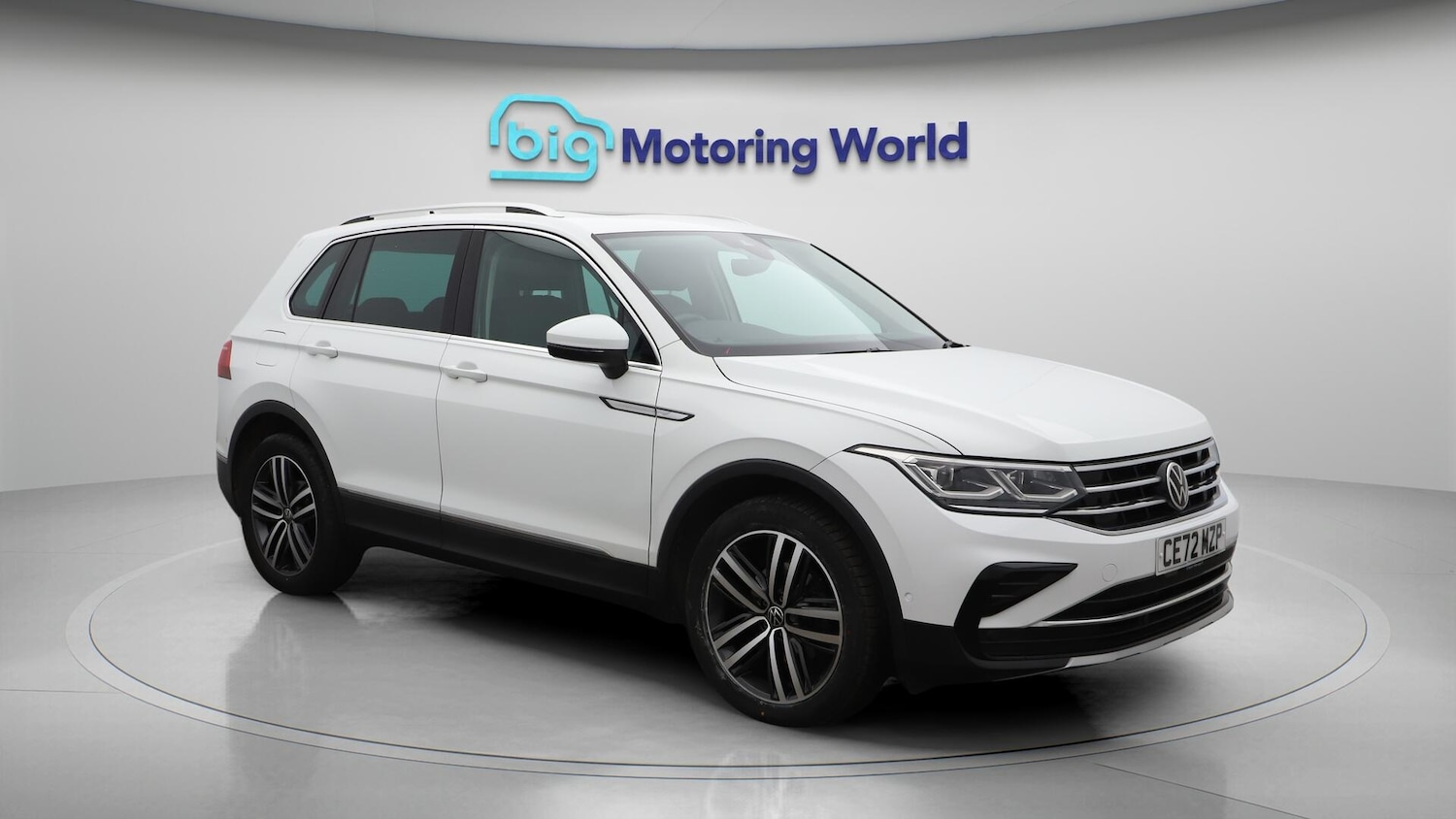 Used Volkswagen Tiguan 2022 for sale - 76700856: Photo 2