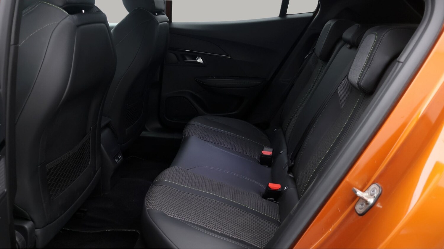 Used Peugeot E-2008 2022 for sale - 76957038: Photo 16