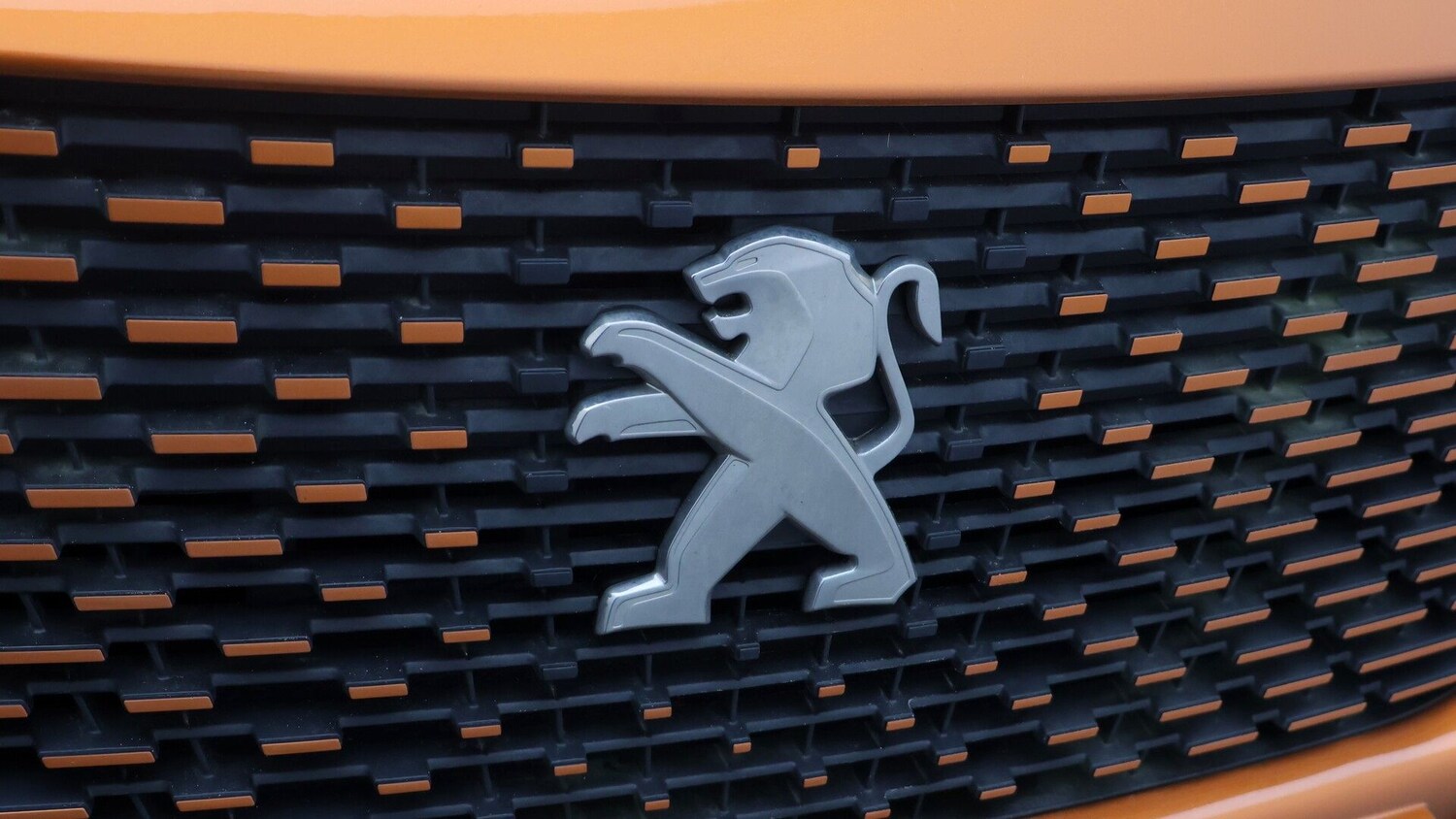 Used Peugeot E-2008 2022 for sale - 76957038: Photo 20