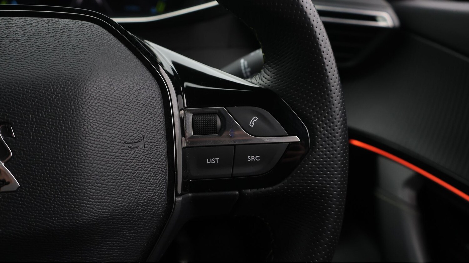 Used Peugeot E-2008 2022 for sale - 76957038: Photo 24