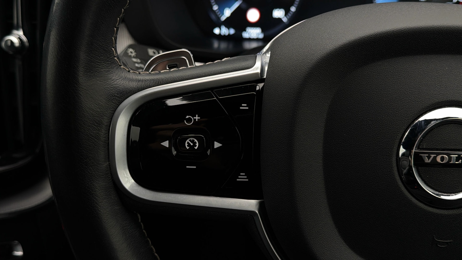 Used Volvo XC60 2020 for sale - 77998625: Photo 21