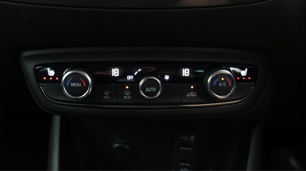 Used Vauxhall Crossland 2022 for sale - 75449745: Photo 13