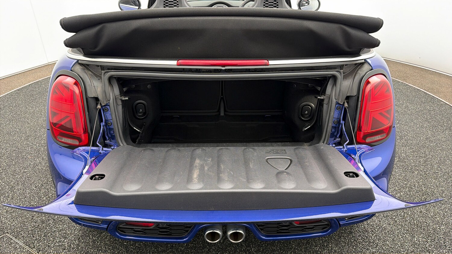 Used MINI Convertible 2020 for sale - 78198254: Photo 16