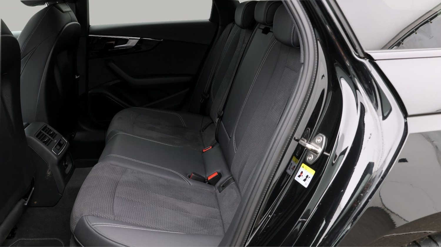 Used Audi A4 2024 for sale - 77636602: Photo 16