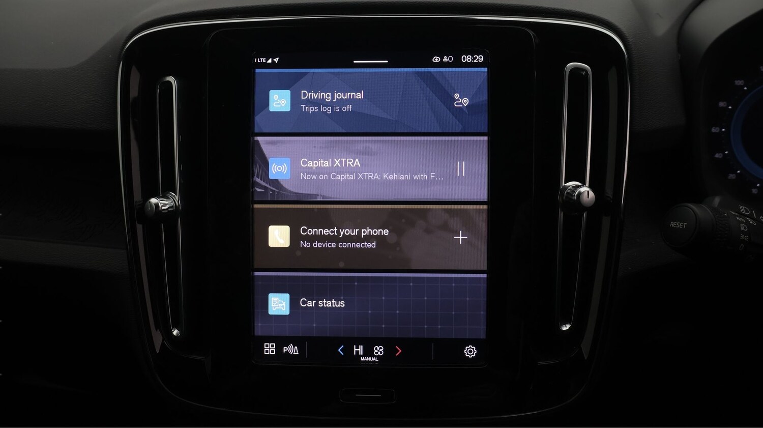 Used Volvo XC40 2022 for sale - 77744492: Photo 11