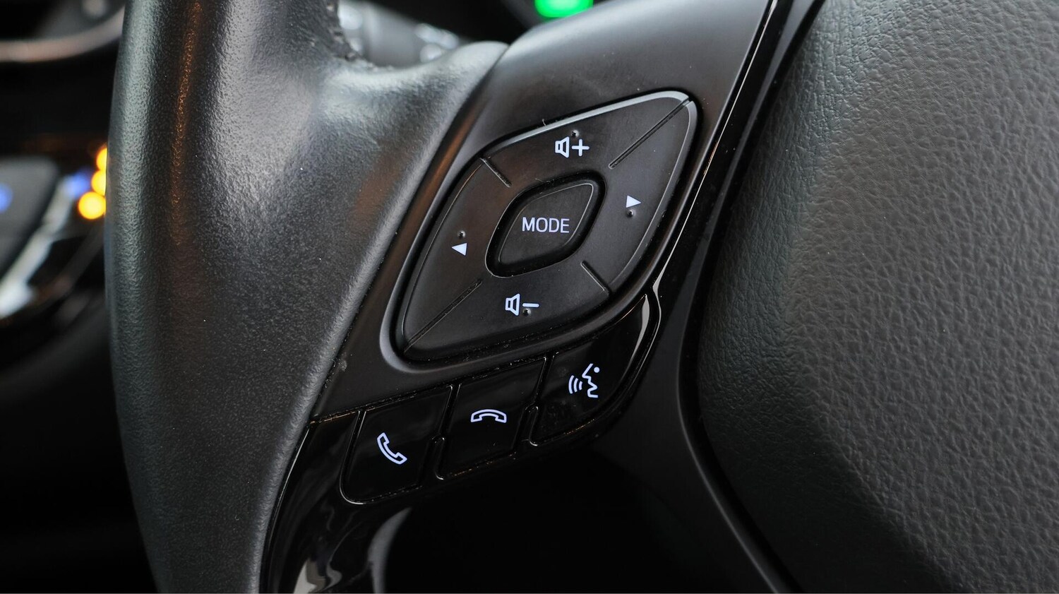 Used Toyota C-HR 2022 for sale - 76152112: Photo 23