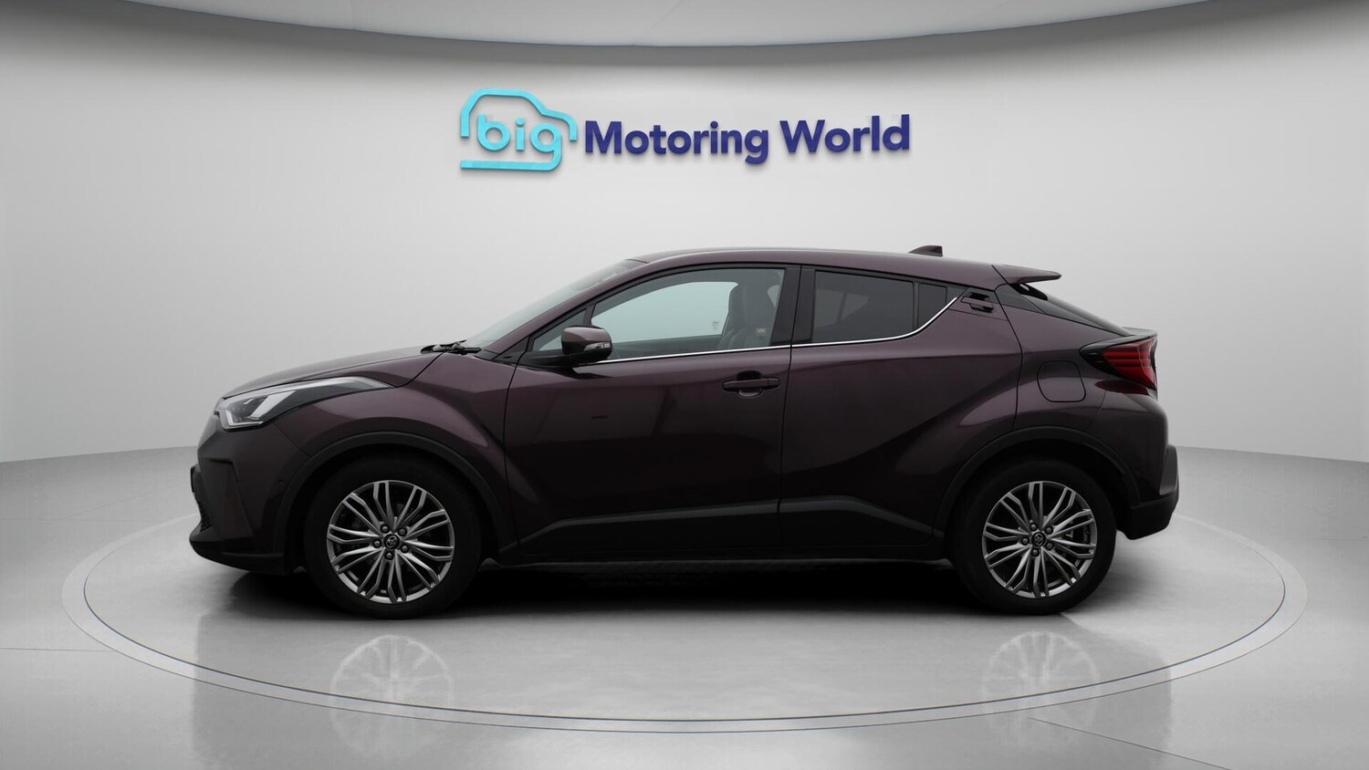 Used Toyota C-HR 2022 for sale - 76152112: Photo 4