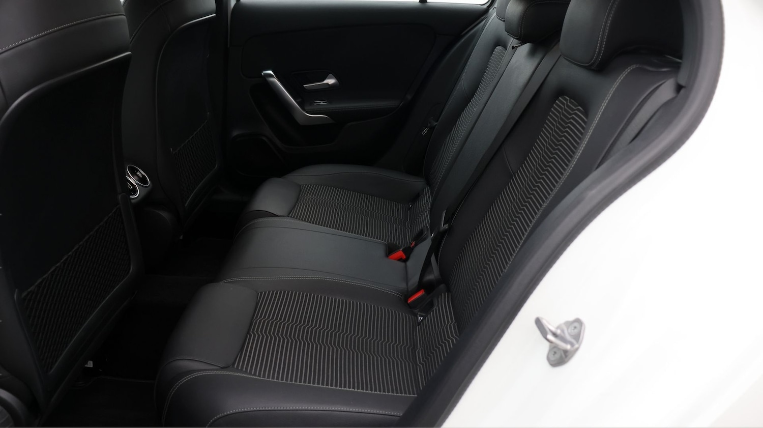 Used Mercedes-Benz A-Class 2018 for sale - 77493241: Photo 16