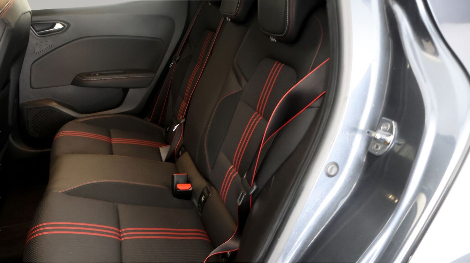 Used Renault Clio for sale - 77675889: Photo 16