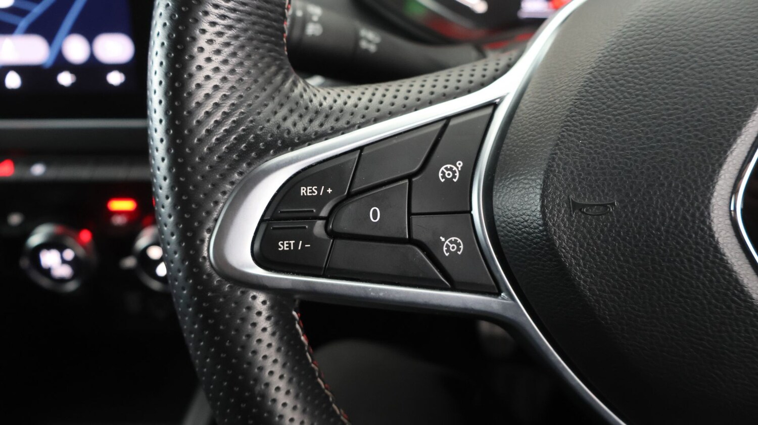 Used Renault Clio for sale - 77675889: Photo 22