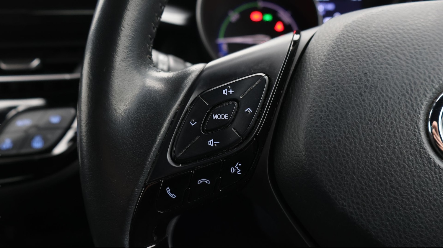 Used Toyota C-HR 2022 for sale - 77271188: Photo 25