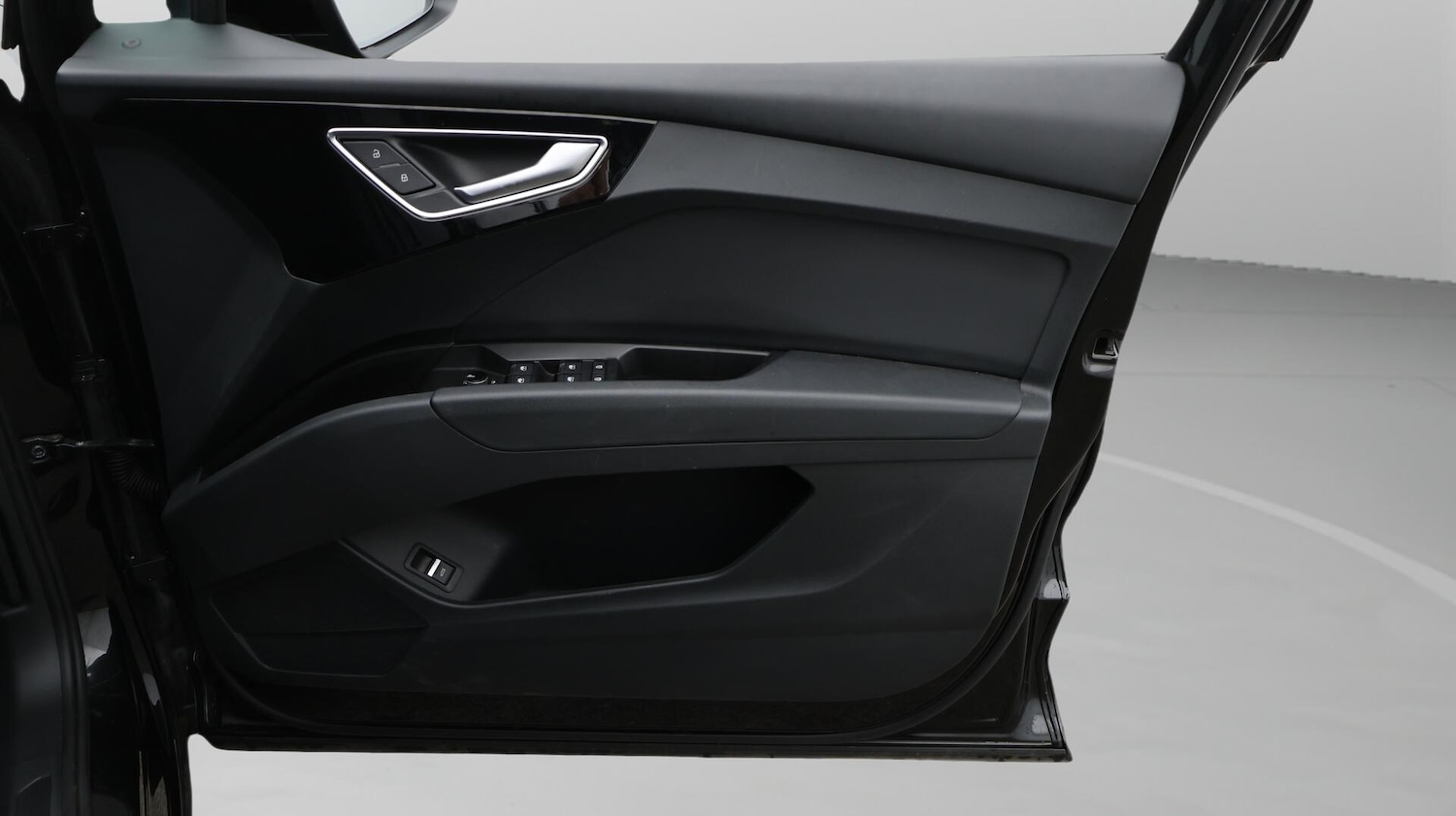 Used Audi Q4 e-tron 2023 for sale - 76701509: Photo 16