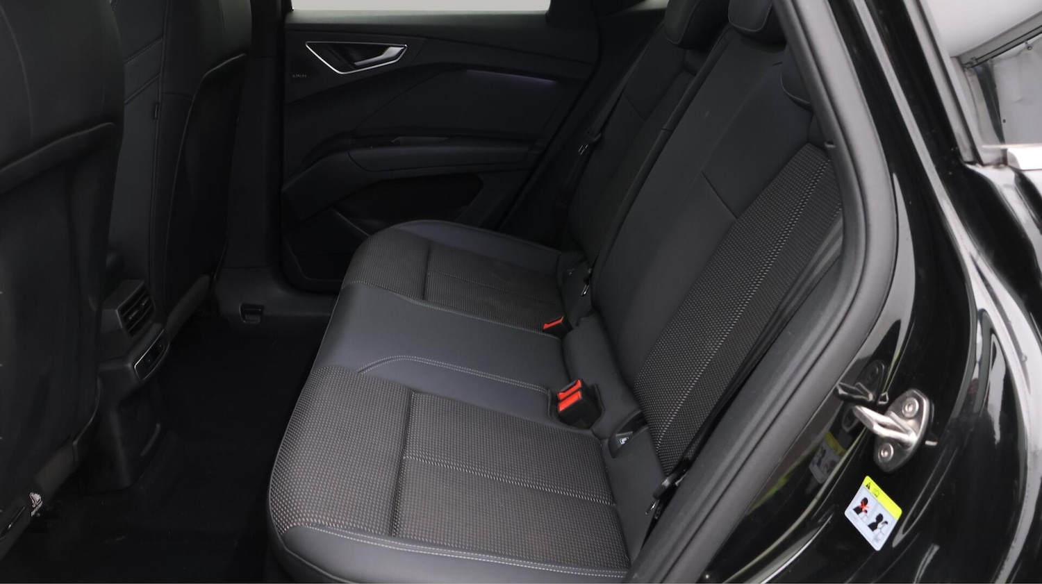 Used Audi Q4 e-tron 2023 for sale - 76701509: Photo 17