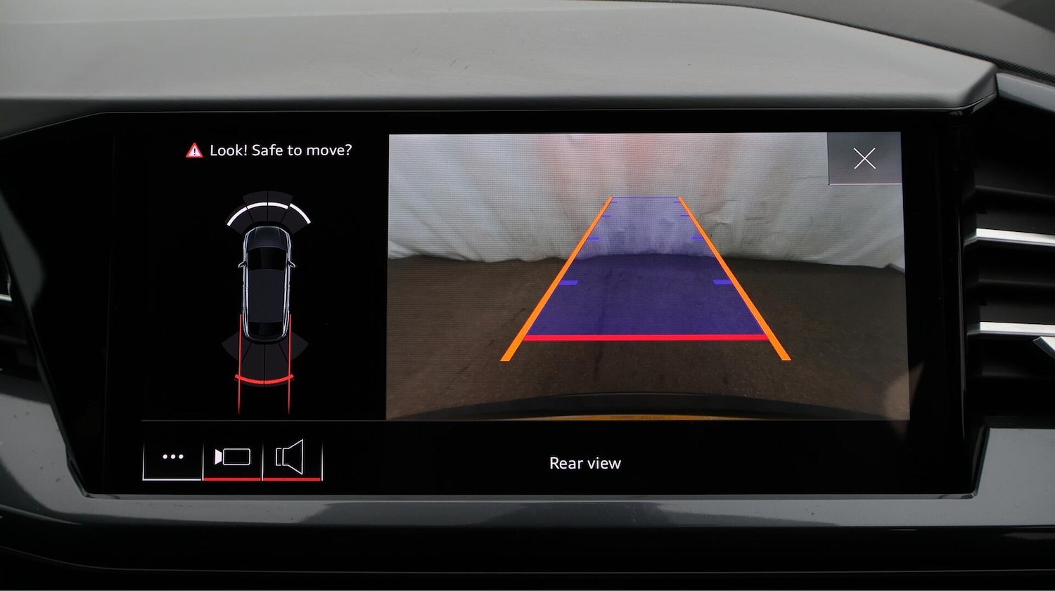 Used Audi Q4 e-tron 2023 for sale - 76701509: Photo 27