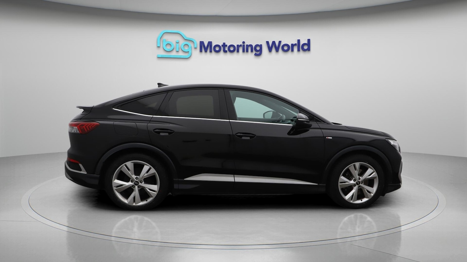 Used Audi Q4 e-tron 2023 for sale - 76701509: Photo 9