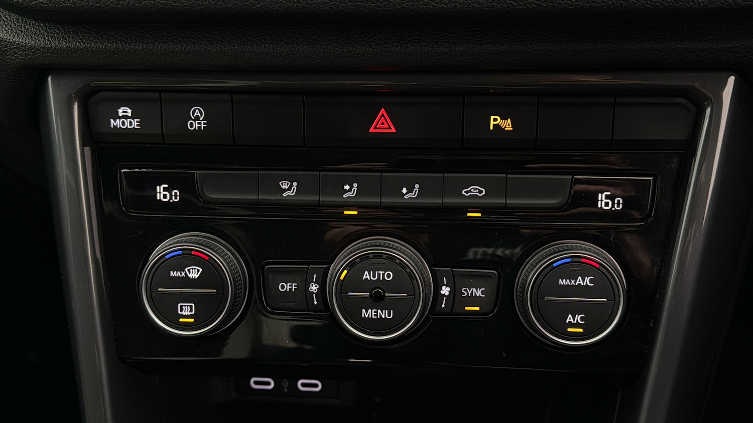 Used Volkswagen T-Roc 2021 for sale - 78004200: Photo 11