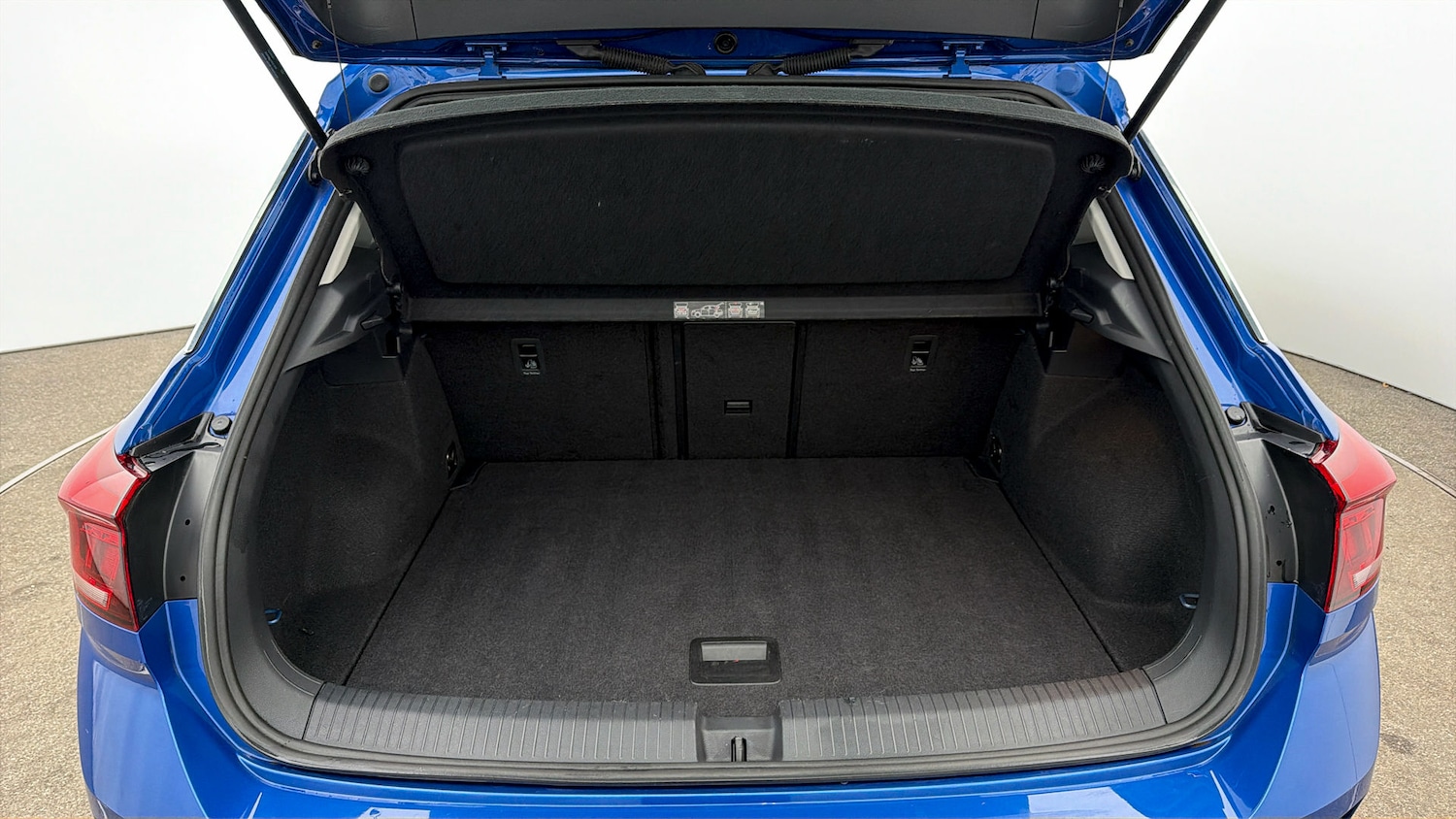 Used Volkswagen T-Roc 2021 for sale - 78004200: Photo 16