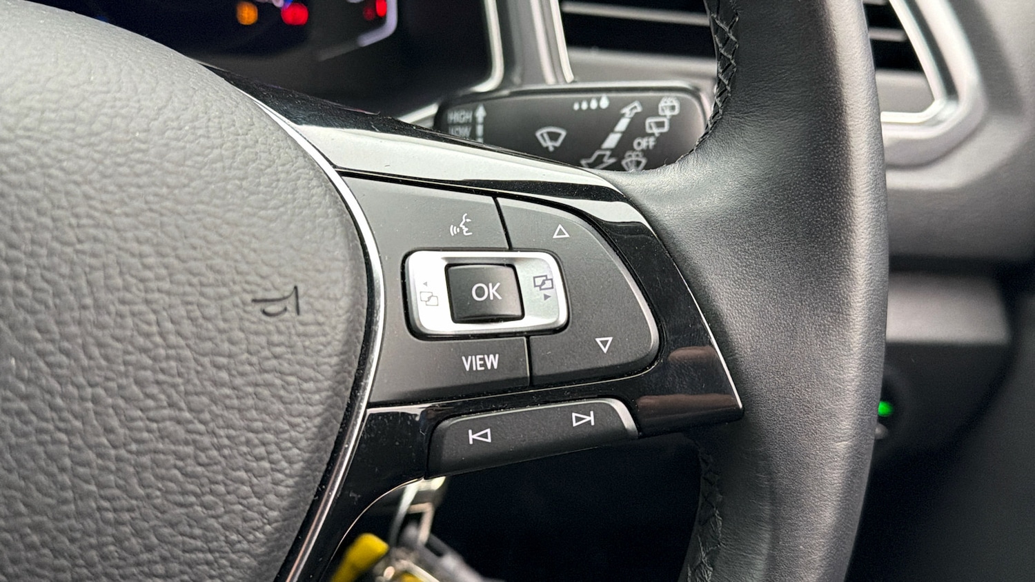 Used Volkswagen T-Roc 2021 for sale - 78004200: Photo 23