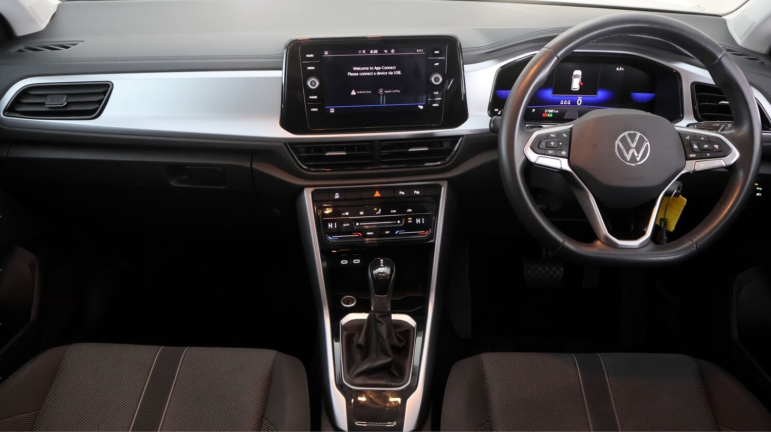 Used Volkswagen T-Roc 2023 for sale - 77935889: Photo 12