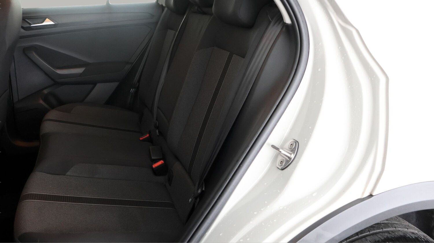 Used Volkswagen T-Roc 2023 for sale - 77935889: Photo 15