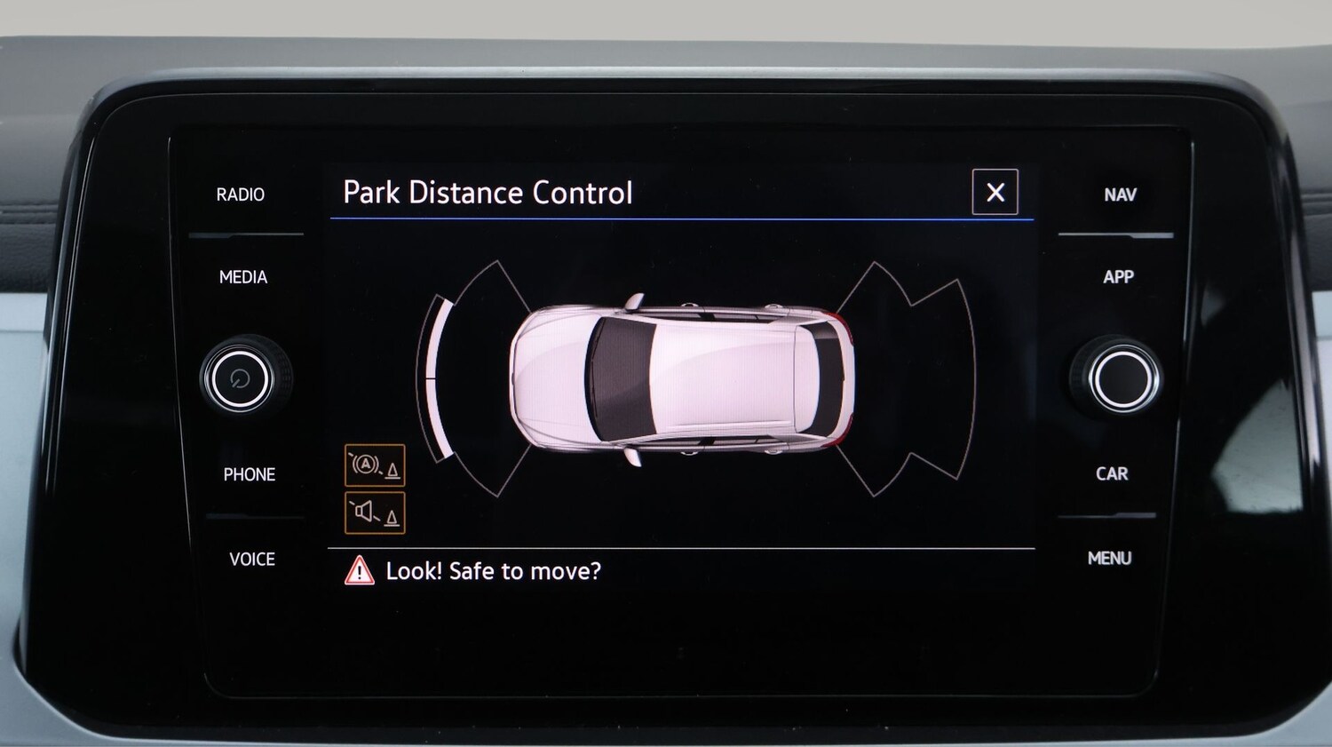 Used Volkswagen T-Roc 2023 for sale - 77935889: Photo 23