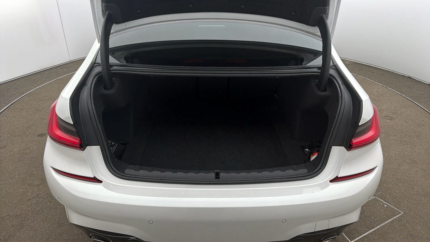 Used BMW 3 Series 2019 for sale - 77961880: Photo 16