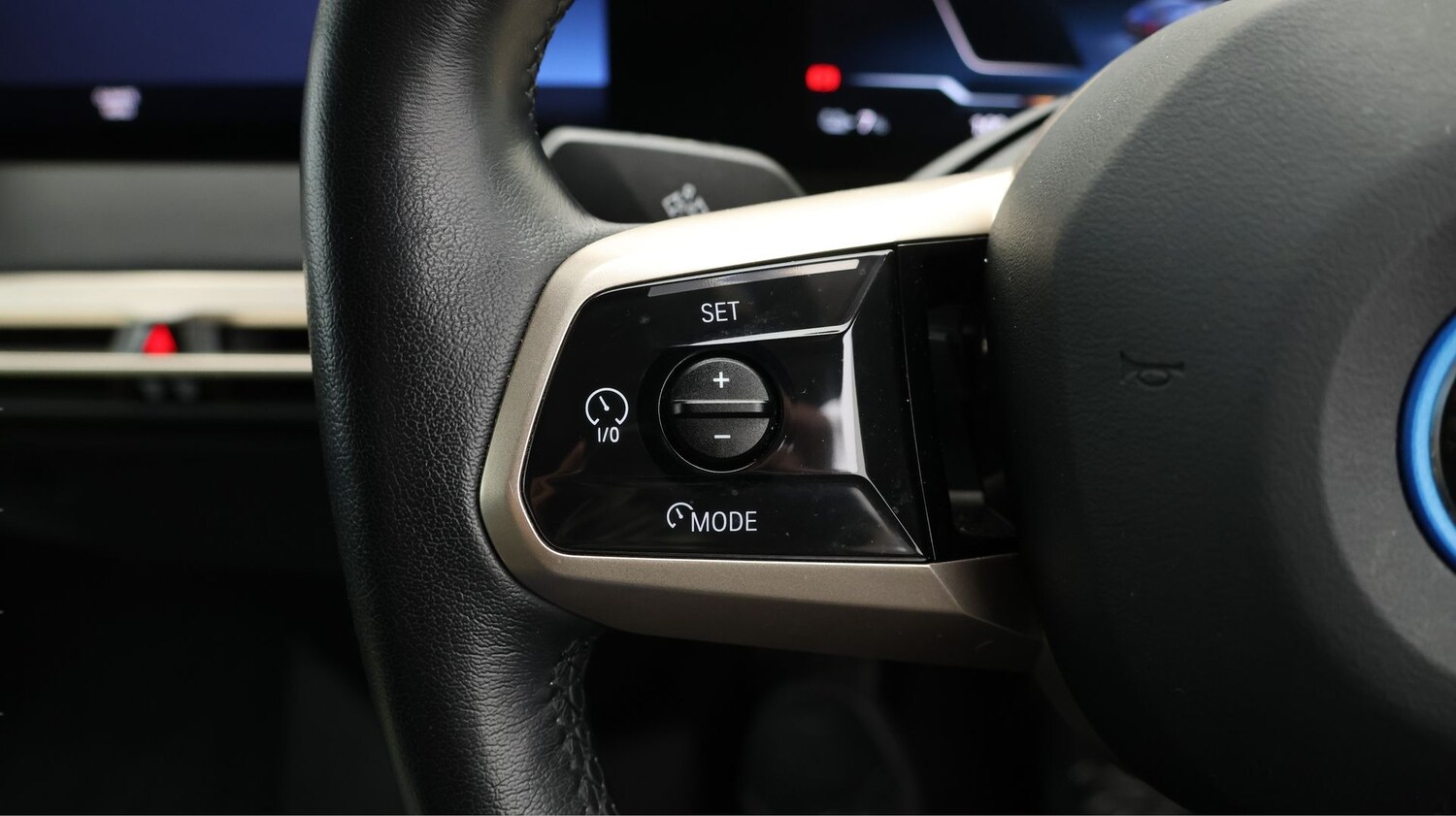 Used BMW iX 2022 for sale - 77136295: Photo 21