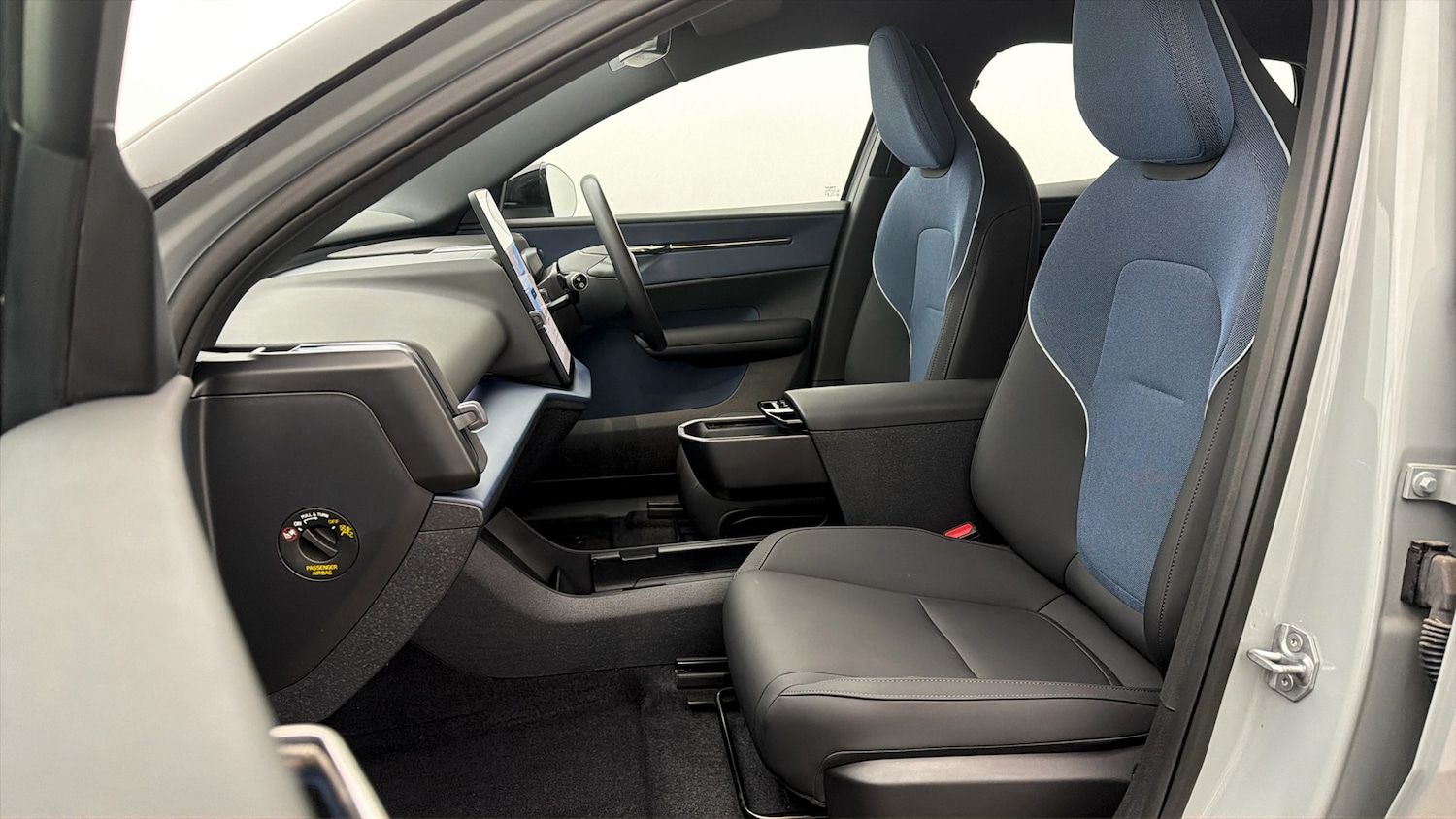 Used Volvo EX30 2024 for sale - 78070163: Photo 13