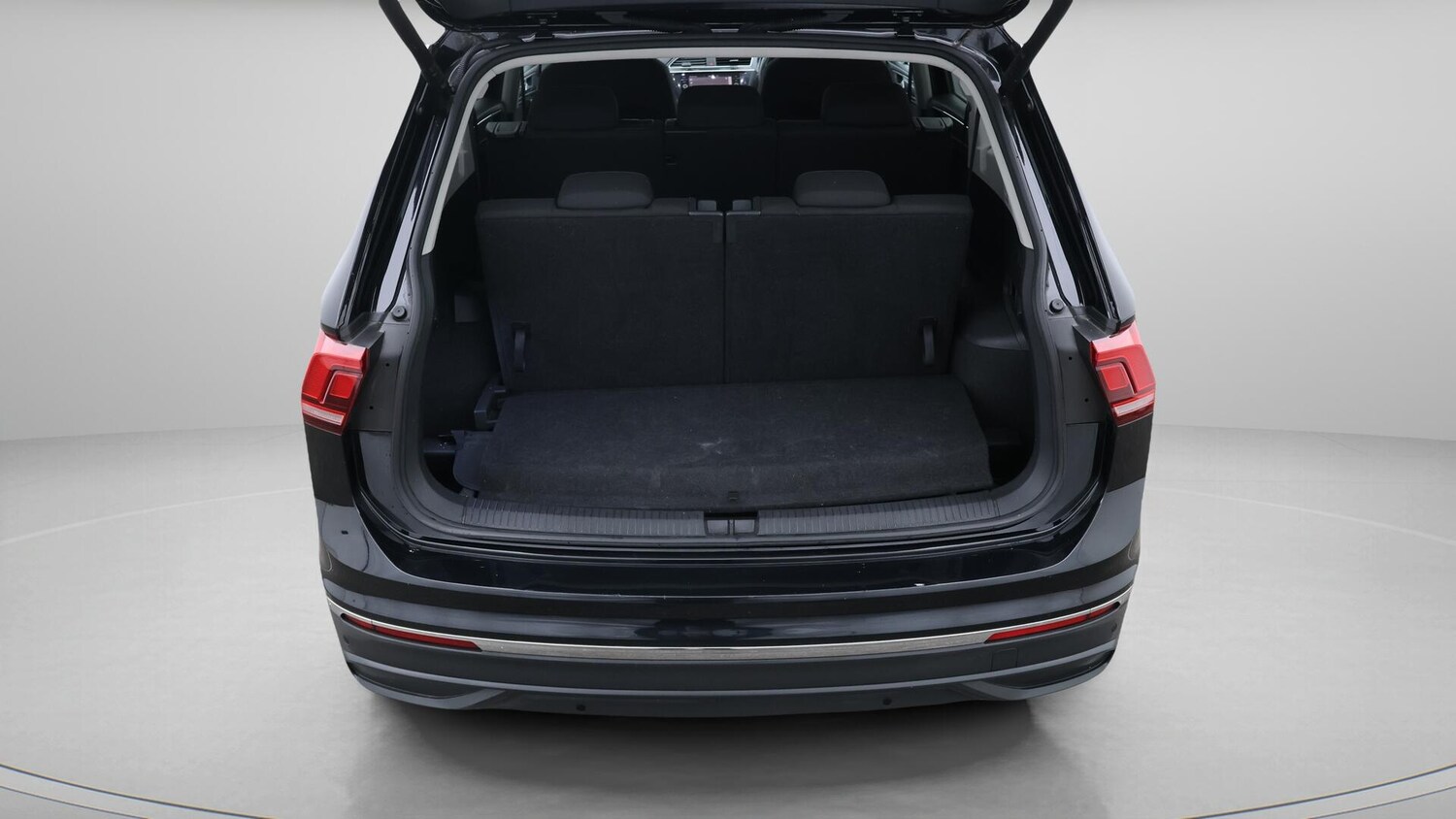 Used Volkswagen Tiguan Allspace 2023 for sale - 76573002: Photo 22