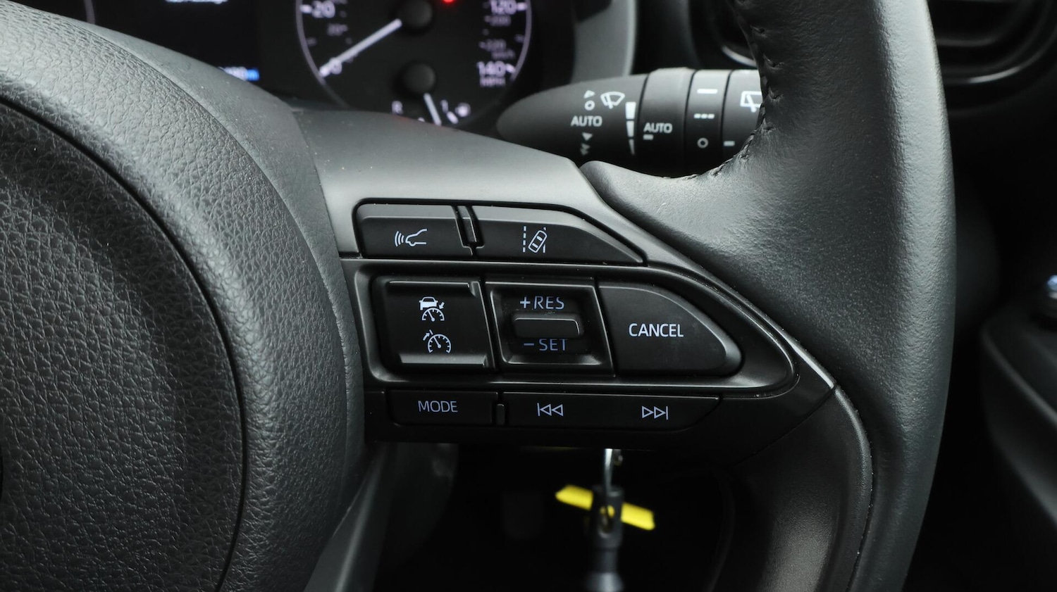 Used Mazda Mazda2 HYBRID 2022 for sale - 76658371: Photo 24