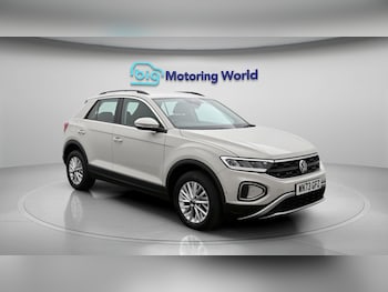 Used Volkswagen T-Roc 2023 for sale - 79068009: Photo