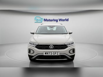 Used Volkswagen T-Roc 2023 for sale - 79068009: Photo