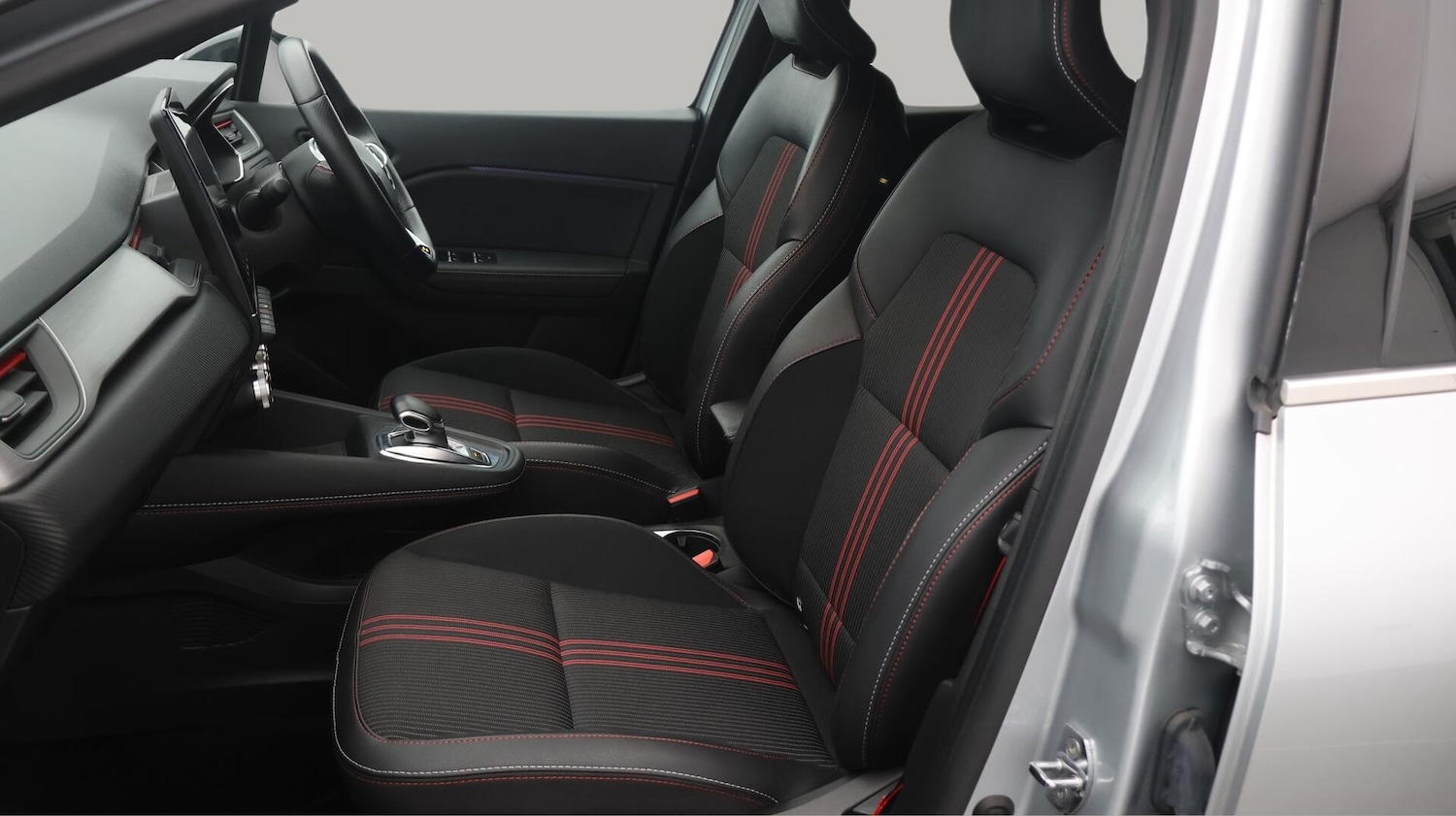 Used Renault Captur 2022 for sale - 76432258: Photo 15