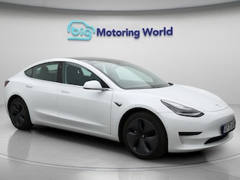 2020 (70) - Standard Range Plus Saloon 4dr Electric Auto RWD (241 bhp)