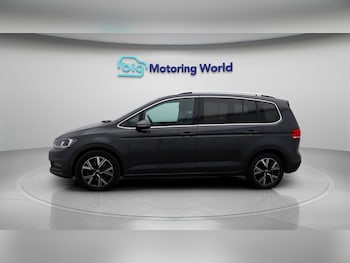 Used Volkswagen Touran 2022 for sale - 77118088: Photo