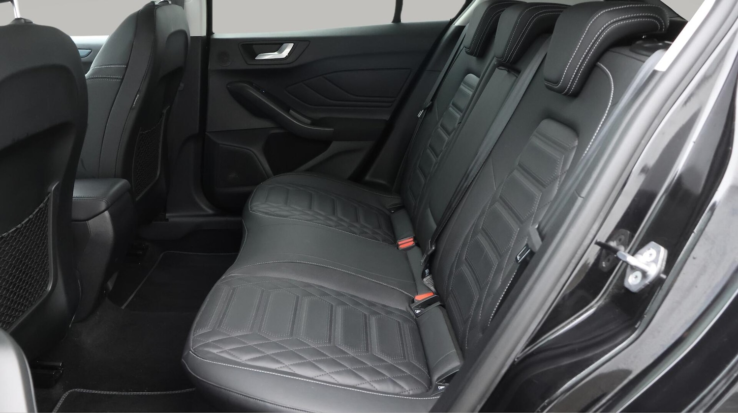 Used Ford Focus 2023 for sale - 76433209: Photo 17