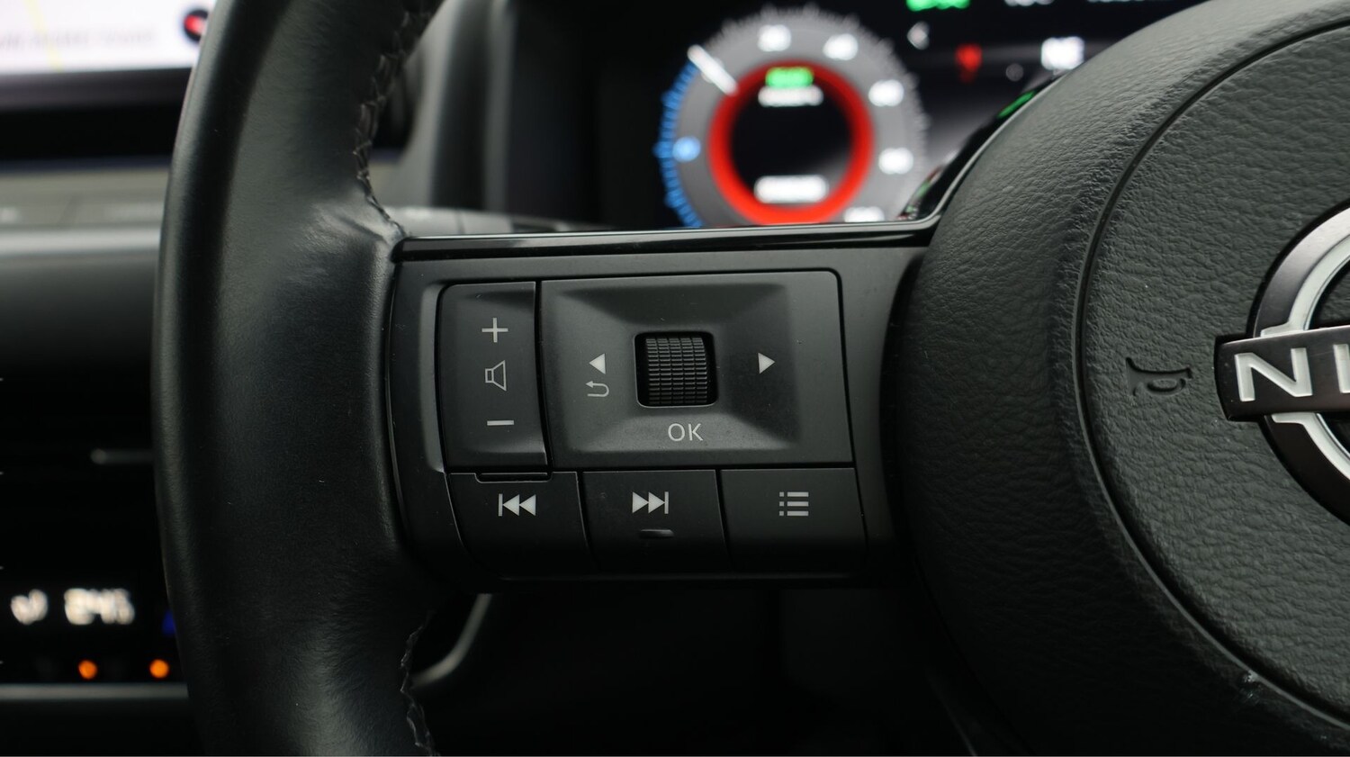 Used Nissan Qashqai for sale - 77844550: Photo 25